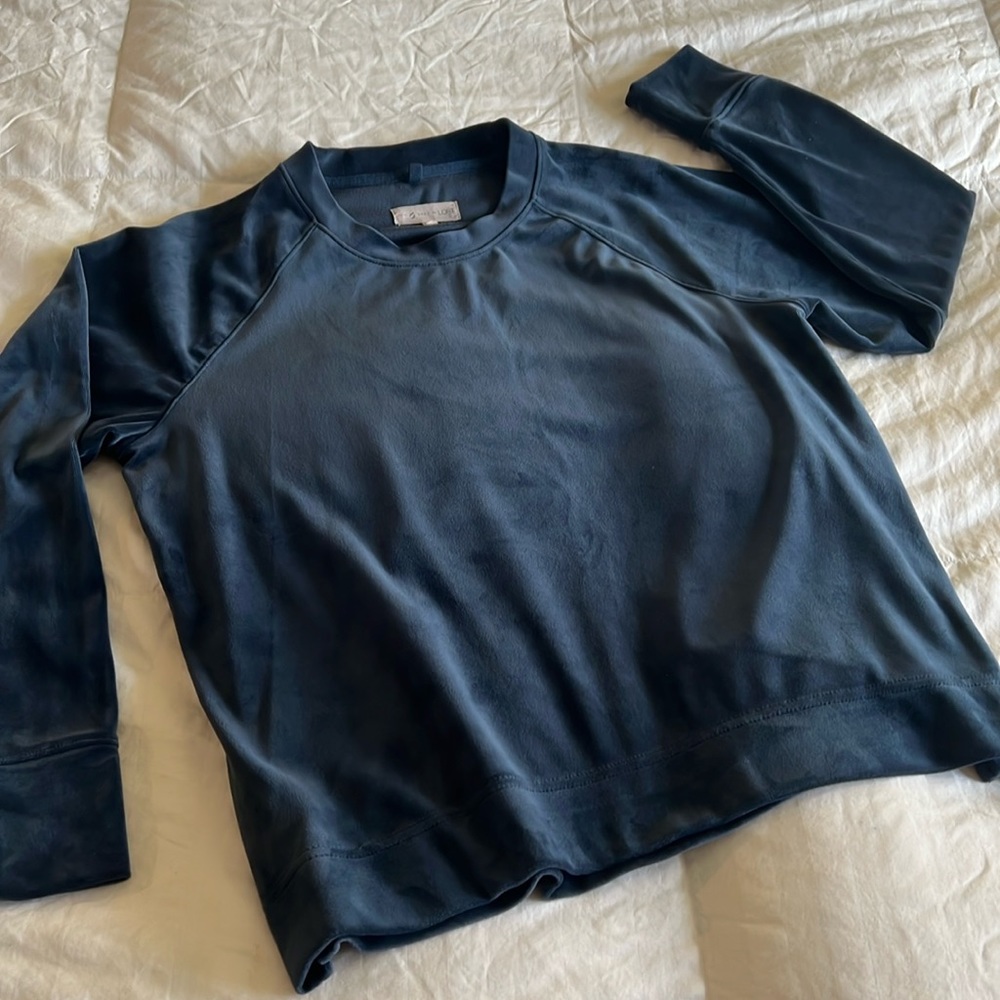 Lou & Grey Velour Sweatshirt EUC